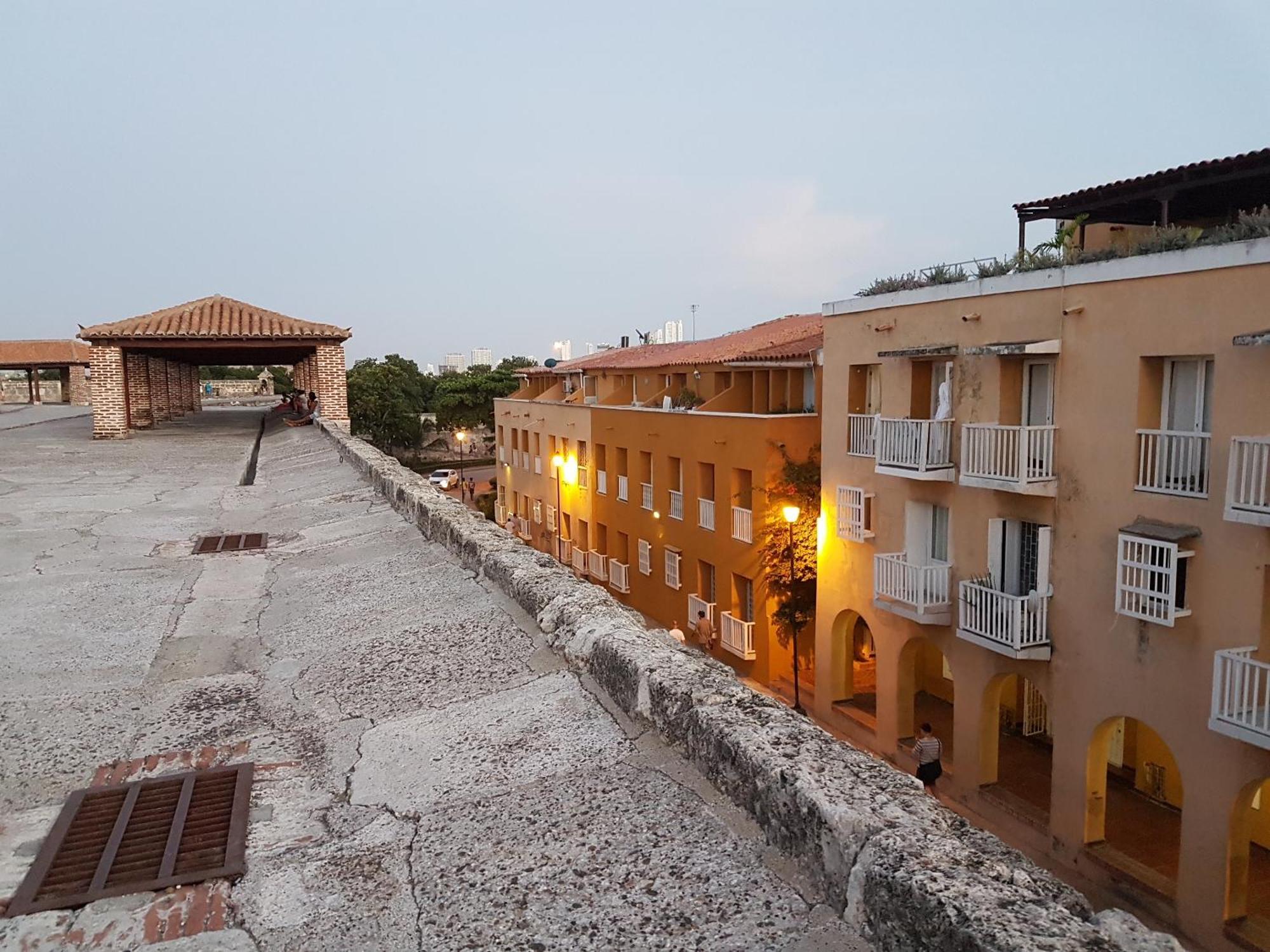 Apartamento Apartamento Duplex Vista Al Mar Y Murallas Nuevo En La Ciudad Amurallada Cartagena Exterior foto